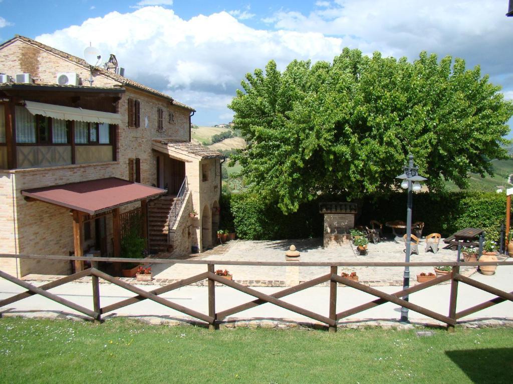 Agriturismo Vecchio Gelso Ortezzano المظهر الخارجي الصورة