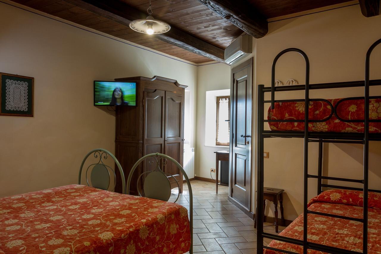 Agriturismo Vecchio Gelso Ortezzano المظهر الخارجي الصورة